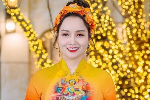 Mai Thu Huyền và chị gái diễn áo dài gây quỹ ủng hộ những hoàn cảnh khó khăn