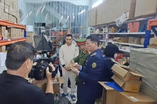 Bắc Giang: Kiểm tra hộ kinh doanh Lan Quý, tạm giữ hơn 27.000 sản phẩm mỹ phẩm