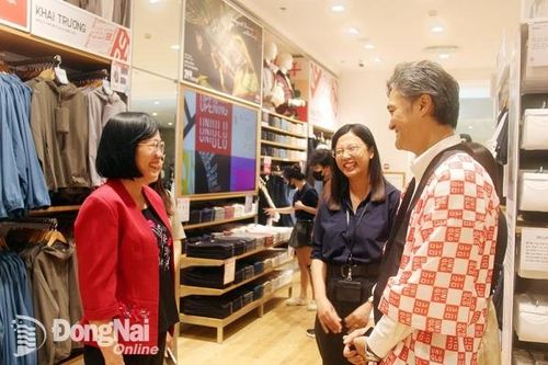 Uniqlo khai trương cửa hàng bán lẻ đầu tiên tại Đồng Nai