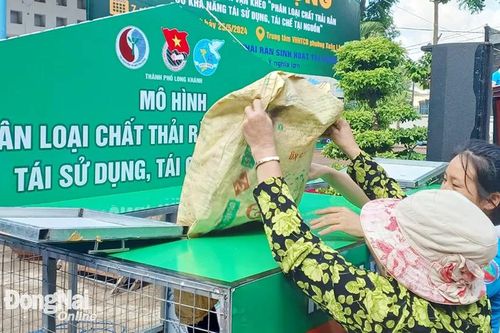 Năm 2025, phấn đấu 50% hộ gia đình phân loại rác tại nguồn
