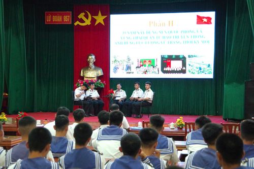 Lữ đoàn 957, Vùng 4 Hải quân: Tọa đàm chủ đề '80 năm Vinh quang hào hùng - Tiếp bước cha anh'