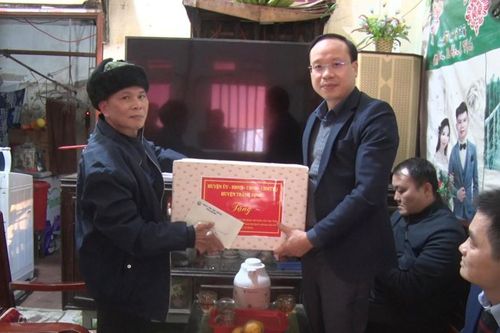Tràng Định: Thăm, tặng quà các đơn vị biên phòng, gia đình chính sách nhân kỷ niệm 80 năm Ngày thành lập Quân đội nhân dân Việt Nam