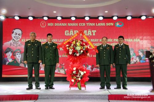 Hội Doanh nhân Cựu chiến binh tỉnh gặp mặt kỷ niệm 80 năm ngày thành lập Quân đội Nhân dân Việt Nam và tổng kết công tác hội năm 2024