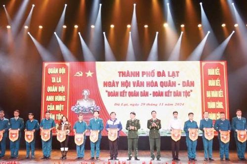 Đơn vị dẫn đầu phong trào thi đua