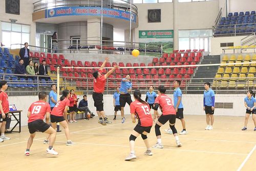 Giao lưu thể thao chào mừng kỷ niệm 80 năm ngày thành lập Quân đội Nhân dân Việt Nam