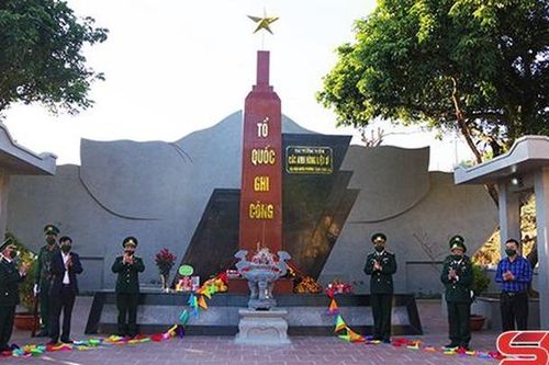 Những tượng đài bất tử