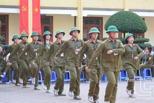 Gần 1.000 học sinh tham dự Hội thao Giáo dục quốc phòng và An ninh