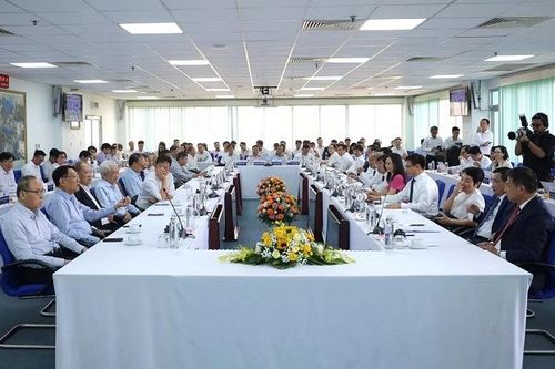 Hành trình gắn kết các thế hệ Tổng Công ty Phát điện 3