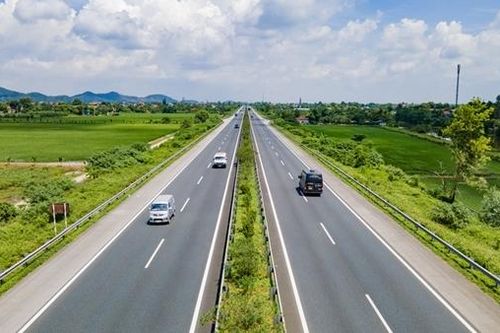 Đầu tư tuyến cao tốc Mộc Châu-Sơn La-Điện Biên