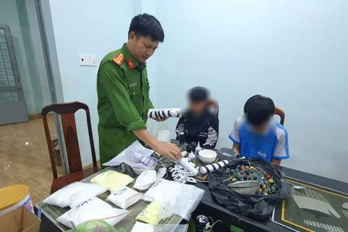 Cảnh báo nhiều vụ học sinh lên mạng học cách rồi về chế pháo nổ