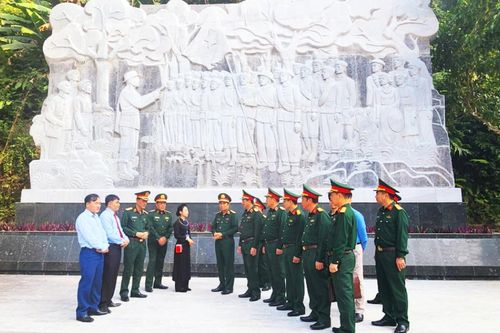 Thắp sáng lời thề 34 ngôi sao - Bài 1