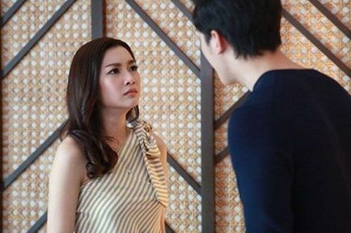 Mỗi lần vợ cũ tới gặp, con gái 5 tuổi đều khóc, tôi muốn nói cho bé biết sự thật về người mẹ ấy