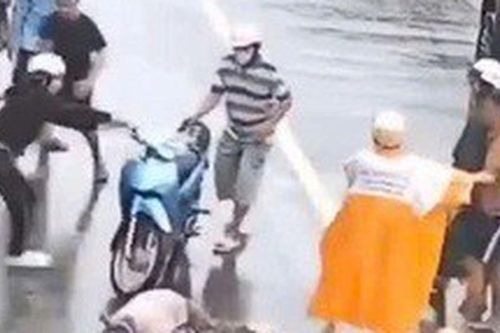 Clip: Hành động đáng lên án của nam thanh niên đuổi chém cô gái trẻ ở Đồng Nai