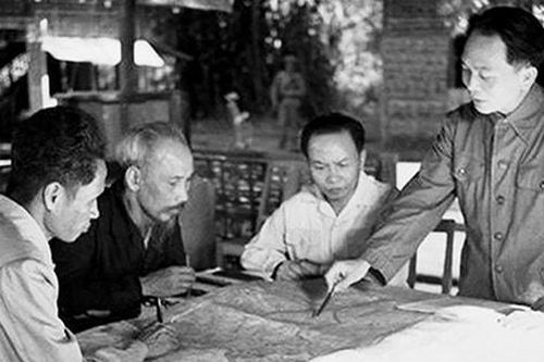 Kỷ niệm 80 năm Ngày thành lập Quân đội nhân dân Việt Nam (22/12/1944 - 22/12/2024): 'Đại tướng của nhân dân'