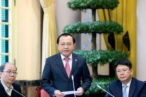 Đề xuất tạm hoãn xuất cảnh cá nhân nợ thuế quá hạn từ 50 triệu đồng trở lên