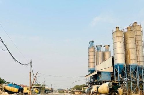 Trạm trộn bê tông gây ô nhiễm môi trường tại huyện Hoài Đức: Cần xử lý dứt điểm vi phạm