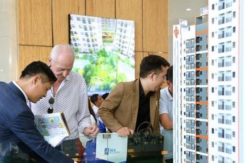 Giá khu Đông tăng, nhà đầu tư săn bất động sản khu Tây thành phố Hồ Chí Minh