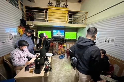 Liên tiếp triệt xóa các tụ điểm đánh bạc tại quán cà phê ở Huế