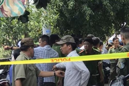 Mâu thuẫn, hai anh em ruột vác hung khí xô xát khiến 1 người tử vong