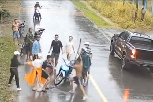 Bắt người đàn ông đi xe bán tải cầm dao đuổi chém 2 phụ nữ ở Đồng Nai