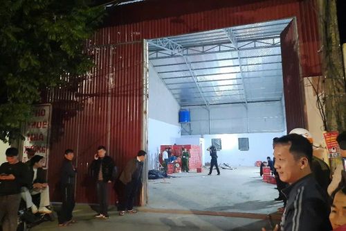 Cảnh sát đột kích kho cất giấu hơn 10 tấn pháo