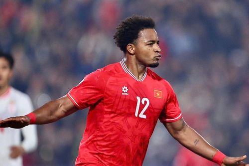 Sao Việt mừng tuyển Việt Nam thắng áp đảo Myanmar 5-0