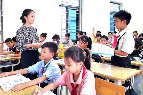 Điều kiện trở thành giáo viên tiếng Anh trường phổ thông