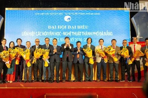 Ông Nguyễn Nho Khiêm đắc cử Chủ tịch Liên hiệp các Hội Văn học-Nghệ thuật Đà Nẵng