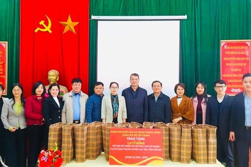 Bộ Xây dựng hỗ trợ xây dựng nhà ở cho hộ nghèo tỉnh Yên Bái