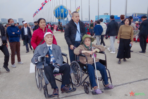 Triển lãm Quốc phòng quốc tế Việt Nam 2024: Người dân tự hào về sự lớn mạnh của Quân đội nhân dân anh hùng
