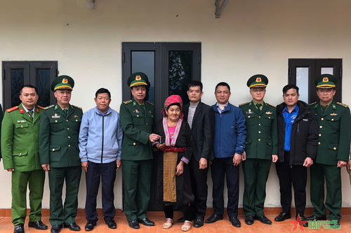 Bộ đội Biên phòng tỉnh Lai Châu khánh thành nhà 'Đại đoàn kết' tặng hộ nghèo