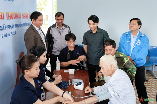 Chương trình 'Ấm áp mùa đông - Xuân yêu thương' tại tỉnh Gia Lai