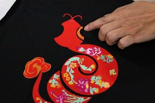 Vụn Art: Ghép vải vụn - chắp cánh ước mơ cho những người trẻ khiếm khuyết