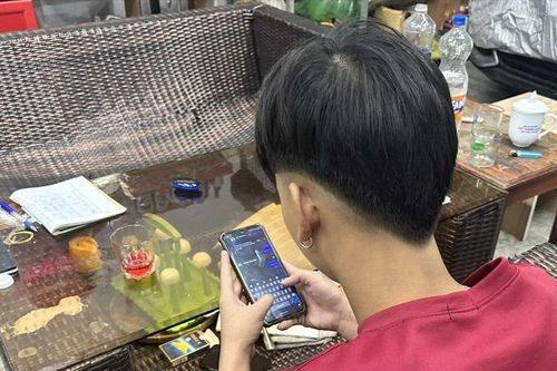 'Mở lối' giúp thanh thiếu niên hư hỏng thành người có ích - Bài 2: Thiếu giáo dục, nghiện mạng xã hội