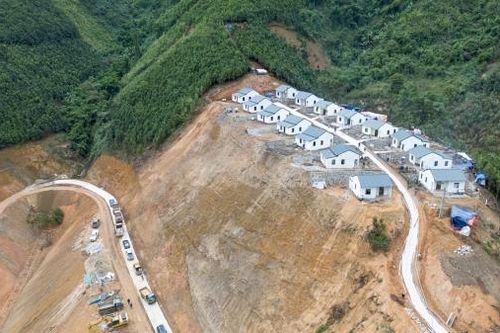 Bài 3: Con đường dẫn lối thắp sáng những ước mơ