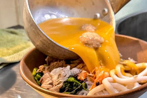 Top 5 quán bún hải sản ngon ở Hà Nội, khách ăn no bụng hết khoảng 50.000 đồng