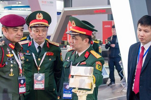 Sản phẩm quân sự của Viettel đáp ứng tiêu chuẩn cho Lục quân Malaysia