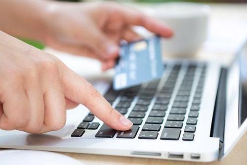Khởi tố người phụ nữ bán 42 tài khoản ngân hàng cho người nước ngoài
