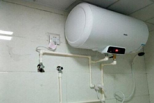 Bình nóng lạnh nên mở cả ngày hay khi cần mới bật?