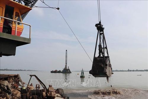 Khai thác mỏ cát Hòa Hưng II phục vụ cao tốc Cao Lãnh - An Hữu