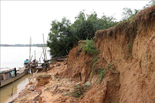Quảng Nam công bố tình trạng khẩn cấp về sạt lở đất đá ở một số điểm thuộc xã Trà Don