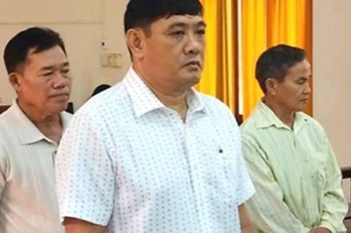Nhóm bị cáo Trung tâm đăng kiểm xe cơ giới Kiên Giang nhận tổng mức án 14 năm tù