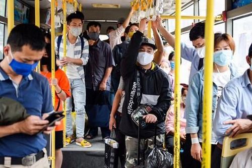 Giải pháp nào 'kéo' người dân Thủ đô đến với vận tải công cộng?