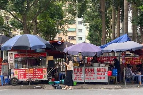 'Đã ai ăn bánh mì của tôi bị ngộ độc đâu mà sợ?'
