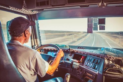 Từ 1/1/2025, tài xế ô tô kinh doanh vận tải không lái xe quá 10 giờ/ngày