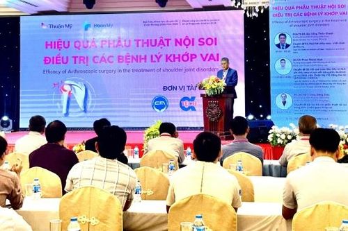 Các chuyên gia đầu ngành chia sẻ kỹ thuật tiên tiến trong phẫu thuật nội soi các bệnh lý khớp vai