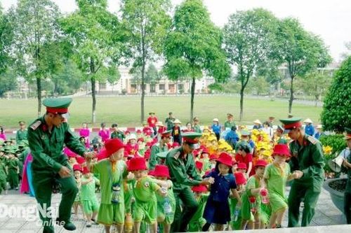 Nhiều hoạt động chào mừng 80 năm Ngày thành lập Quân đội nhân dân Việt Nam
