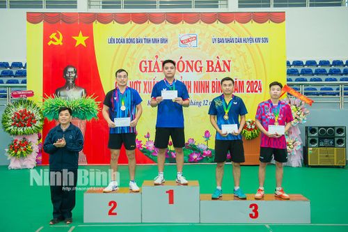 Tổ chức thành công Giải bóng bàn cây vợt xuất sắc tỉnh Ninh Bình năm 2024