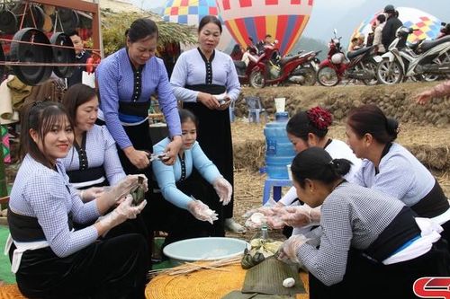 Trải nghiệm nghề truyền thống các dân tộc huyện Phù Yên