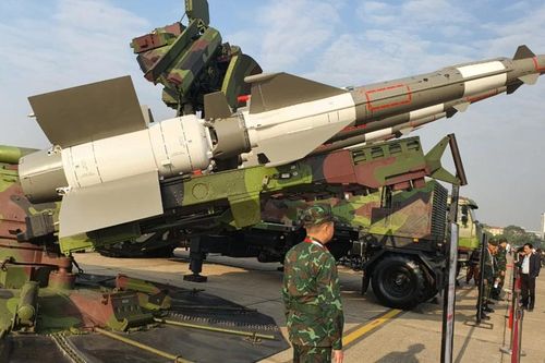 Tổ hợp tên lửa phòng không - Điểm nhấn tại Triển lãm Quốc phòng quốc tế Việt Nam 2024